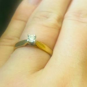 Diamond 💍 ring with genuine diamond 14k size 6 1/2